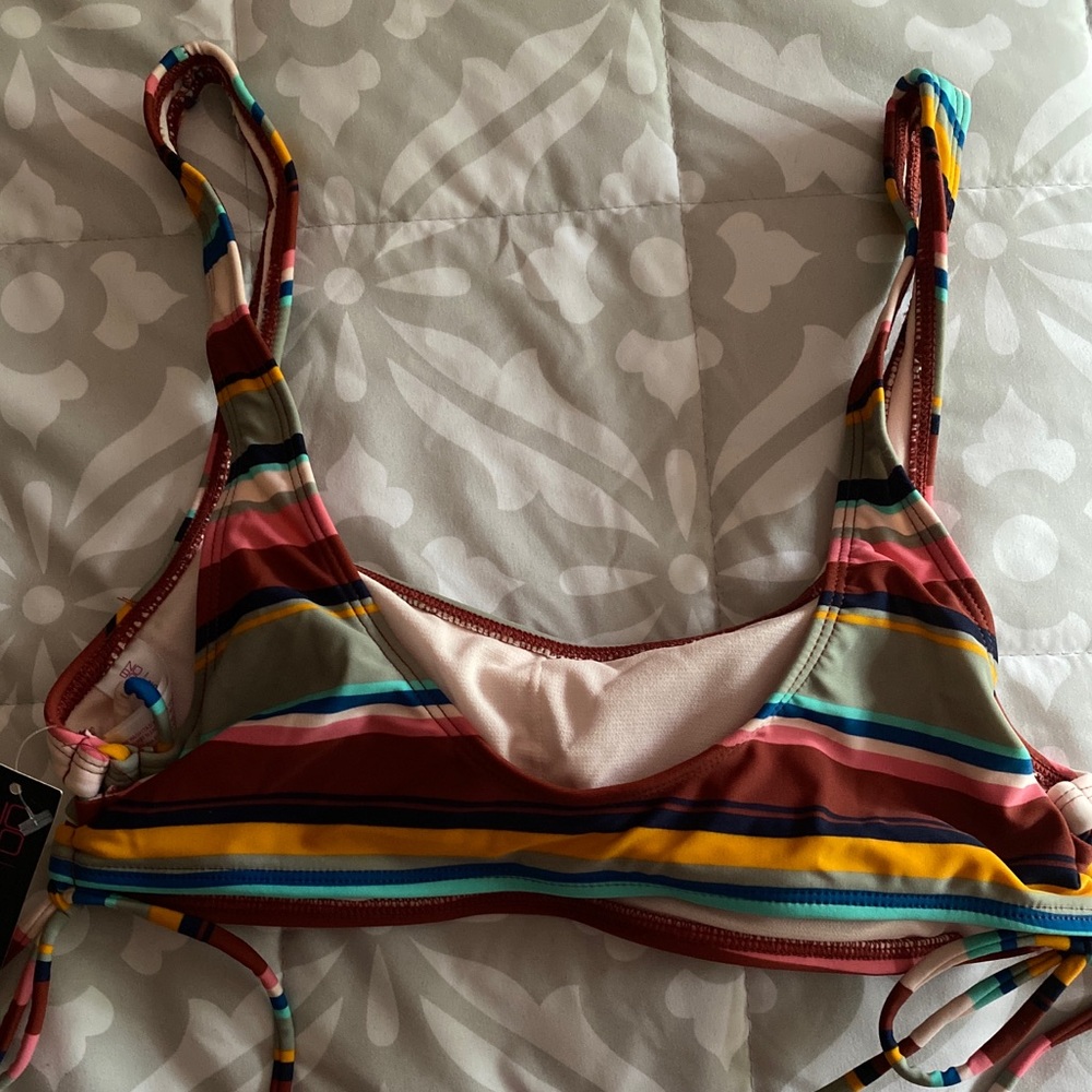 Swimsuit Top - Picture 2 of 3